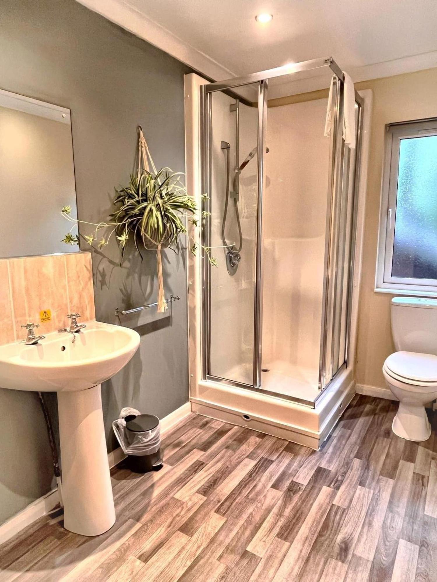 Welsh Villa-Hot Tub-Tenby-Carmarthen-Forestsetting Luaran gambar